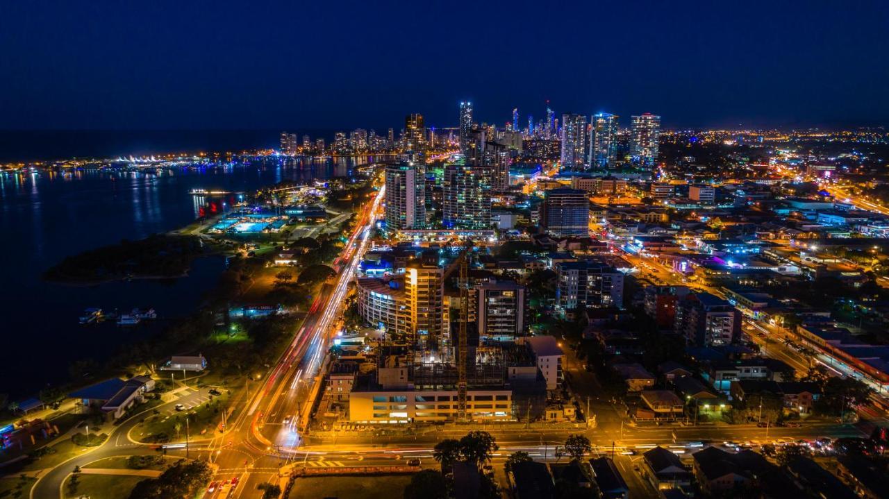 Sky Broadwater Apartments Southport Екстер'єр фото