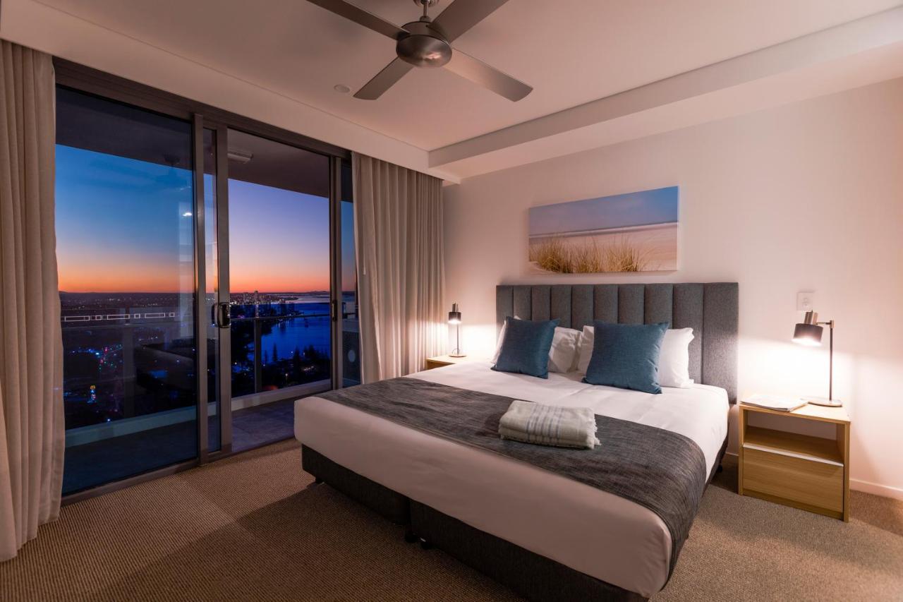 Sky Broadwater Apartments Southport Екстер'єр фото