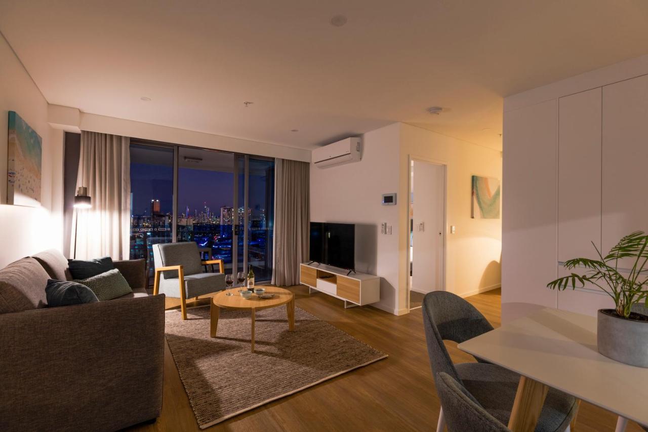 Sky Broadwater Apartments Southport Екстер'єр фото